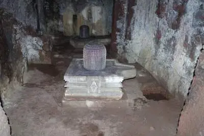 Shiva Linga near Pateshwar Temple
